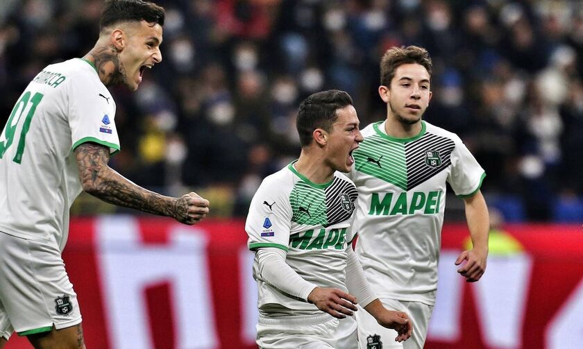 Σασουόλο - Φιορεντίνα 2-1: Γκραν γκινιόλ με νικητές τους «πρασινόμαυρους»    