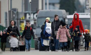 Πόλεμος στην Ουκρανία: Συγκάλεσε σύσκεψη για τους πρόσφυγες ο Θεοδωρικάκος