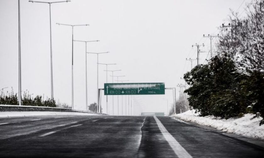 Κακοκαιρία «Φίλιππος»: Έκλεισε προσωρινά η Εθνική οδός - Διέλευση μόνο με αλυσίδες