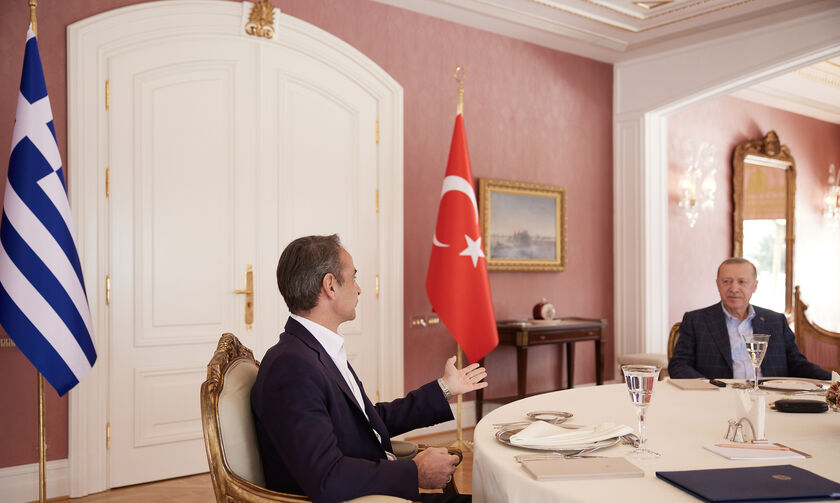 Μητσοτάκης – Ερντογάν: Ολοκληρώθηκε η συνάντηση των δύο ηγετών (vid)