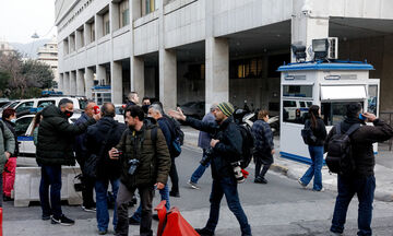 Κρατείται στον 11ο όροφο της ΓΑΔΑ η μητέρα – Οι καταθέσεις των γιατρών που «έδεσαν» την υπόθεση