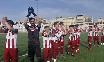 ΕΠΣ Πειραιά - play off: Μια «ανάσα» από τα μπαράζ η Ελλάς Ποντίων - Χαμός για ένα εισιτήριο