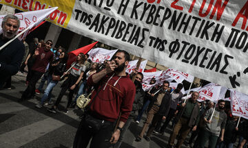 Πανελλαδική απεργία: Ηχηρό μήνυμα των εργαζομένων κατά της ακρίβειας και του πολέμου (pics)
