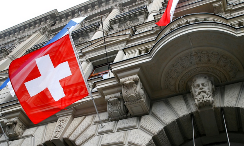 Ελβετία: «Πάγωσε» ρωσικά περιουσιακά στοιχεία 8 δισ. δολ.
