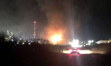 Καβάλα: Έκρηξη και φωτιά σε δεξαμενή των πετρελαϊκών εγκαταστάσεων