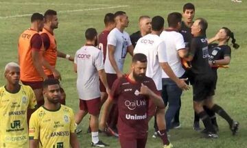 Προπονητής έριξε κουτουλιά σε γυναίκα βοηθό διαιτητή!