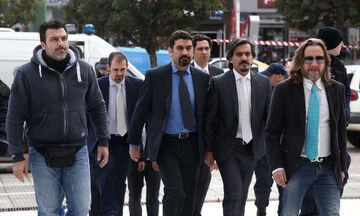 Έφυγαν από την Ελλάδα οι 8 Τούρκοι στρατιωτικοί που κατηγορήθηκαν ως πραξικοπηματίες. Πού βρίσκονται
