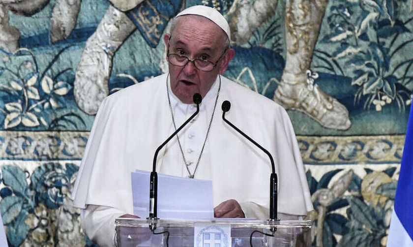 Πάπας Φραγκίσκος: «Είναι λυπηρό να ακούγονται τα όπλα από τις καμπάνες της Ανάστασης»