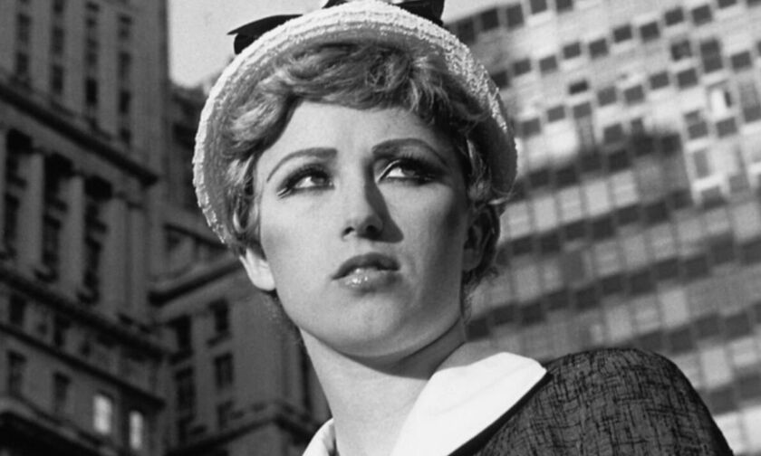 Η μεγάλη ατομική έκθεση της Cindy Sherman στη Νέα Υόρκη