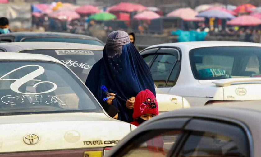 Οι Ταλιμπάν απαγορεύουν τα διπλώματα οδήγησης στις γυναίκες!