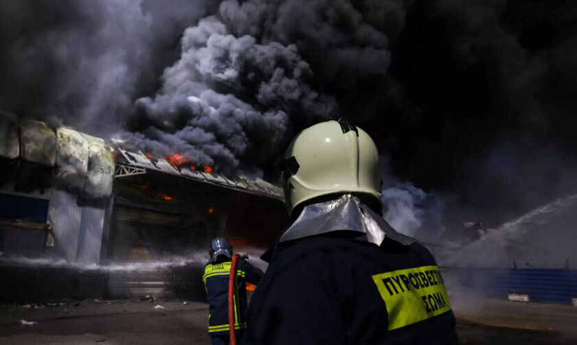 Έκρηξη σε εργοστάσιο στα Γρεβενά - ένας σοβαρά τραυματισμένος