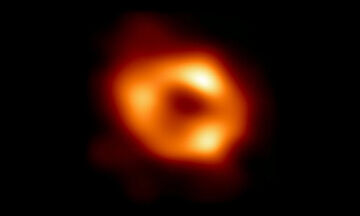 Διάστημα: Μεγάλη μαύρη τρύπα στην καρδιά του γαλαξία μας «φωτογραφήθηκε» για πρώτη φορά