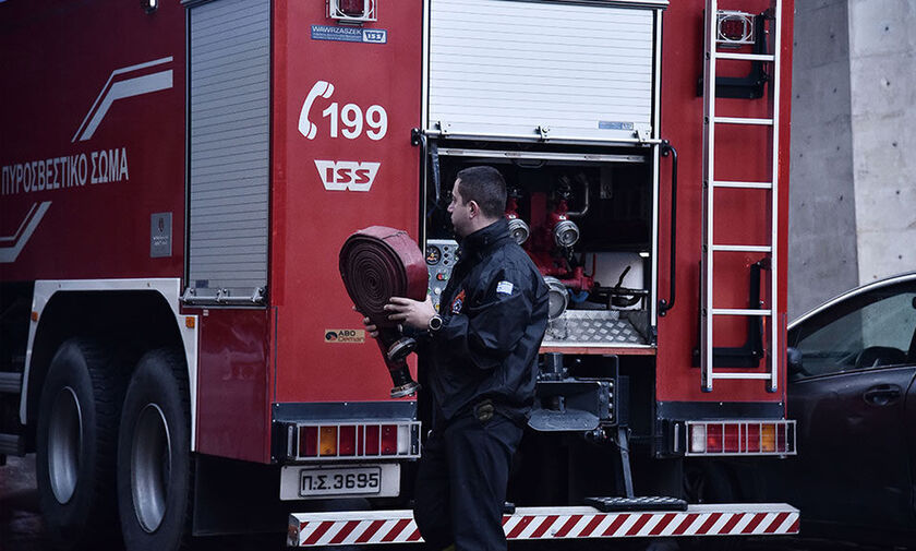 Συναγερμός στην Πυροσβεστική για φωτιά σε διαμέρισμα στη Βούλα Αττικής