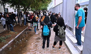Θεσσαλονίκη: Εκκενώθηκε σχολικό συγκρότημα μετά από απειλητικό τηλεφώνημα για βόμβα