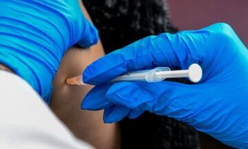 Πλεύρης: «Εκτιμώ ότι από Σεπτέμβριο θα πάμε σε 4η δόση εμβολίου για όλους»