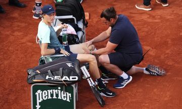 Roland Garros: Αποσύρθηκε ο Σίνερ, πέρασε στα προημιτελικά ο Ρούμπλεφ