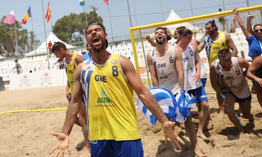 Beach Handball: Ανατροπή και πρόκριση για τους άνδρες 