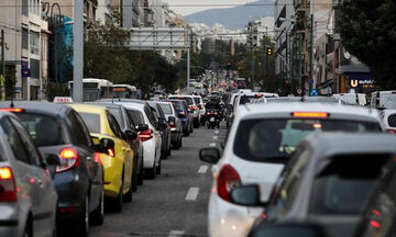 Η 24ωρη απεργία έφερε κίνηση στους δρόμους της Αθήνας