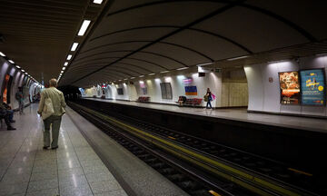Μοναστηράκι: Φάρσα το τηλεφώνημα για βόμβα, ξανά σε λειτουργία ο σταθμός του Μετρό
