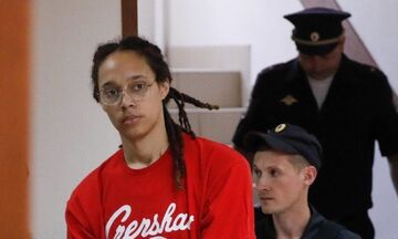 Μπρίτνεϊ Γκράινερ: Δήλωσε ένοχη στην έναρξη της δίκης της