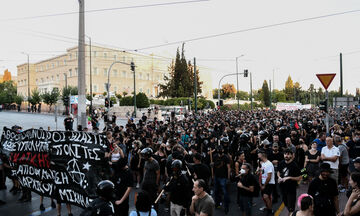 Πορεία διαμαρτυρίας για την αποφυλάκιση Λιγνάδη και τον απεργό πείνας Γ. Μιχαηλίδη (vid)