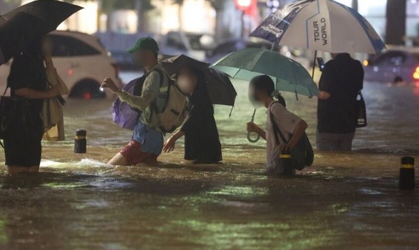 Νότια Κορέα: Νεκροί από σφοδρή βροχόπτωση στη Σεούλ