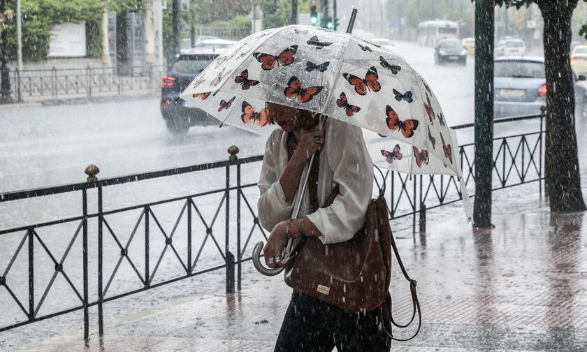Καιρός: Νεφώσεις με βροχές και καταιγίδες κατά τόπους ισχυρές.