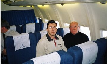 Ο Mιχαήλ Γκορμπατσόφ με το «ΦΩΣ»