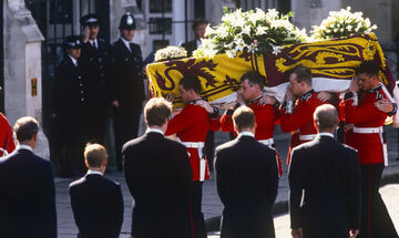 Παγκόσμια συγκίνηση στην κηδεία της πριγκίπισσας Νταϊάνα