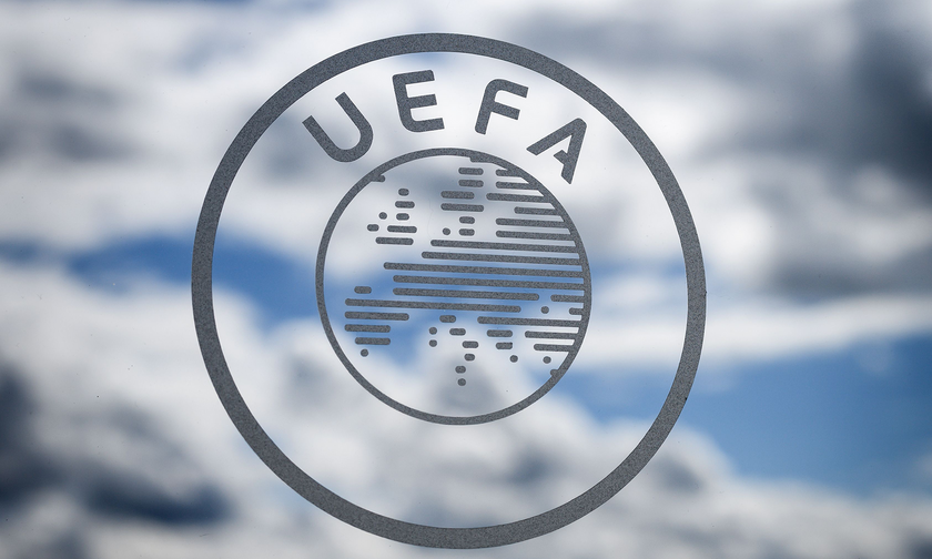 UEFA: Επιστρέφουν οι όρθιοι οπαδοί στις εξέδρες