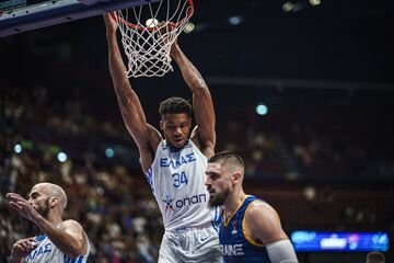 Ελλάδα-Ουκρανία: Η συνέντευξη Τύπου (live streaming)