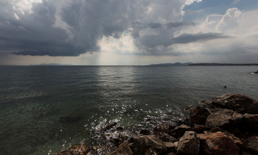 Καιρός: Αίθριος με αραιές νεφώσεις