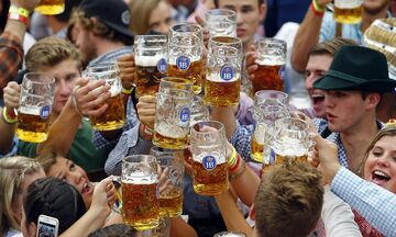 Γερμανία: Το Oktoberfest επέστρεψε έπειτα από δύο χρόνια πανδημίας