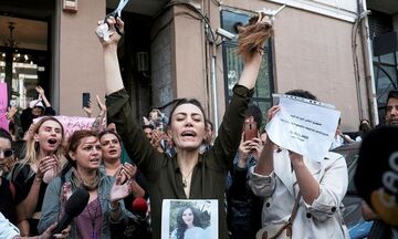Ιράν: Μαζικές «προληπτικές προσαγωγές» και κρατικές αντιδιαδηλώσεις υπέρ της μαντίλας