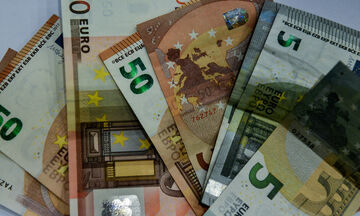 Συντάξεις: Τον Μάρτιο οι αυξήσεις - Ποιοι θα δικαιούνται το επίδομα των 250 ευρώ (vid)