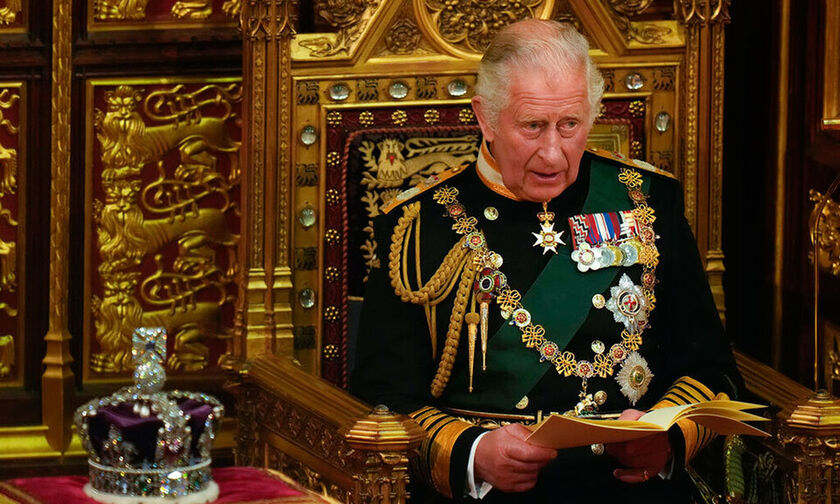 Βασιλιάς Κάρολος: Αποκαλύφθηκε το επίσημο μονόγραμμα - Καθυστερούν τα χαρτονομίσματα