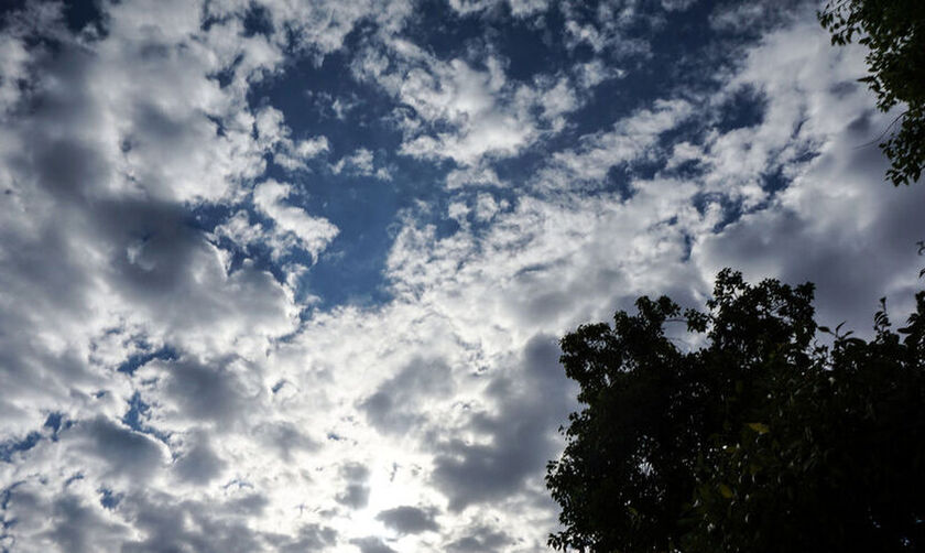 Καιρός: Γενικά αίθριος με αραιές νεφώσεις