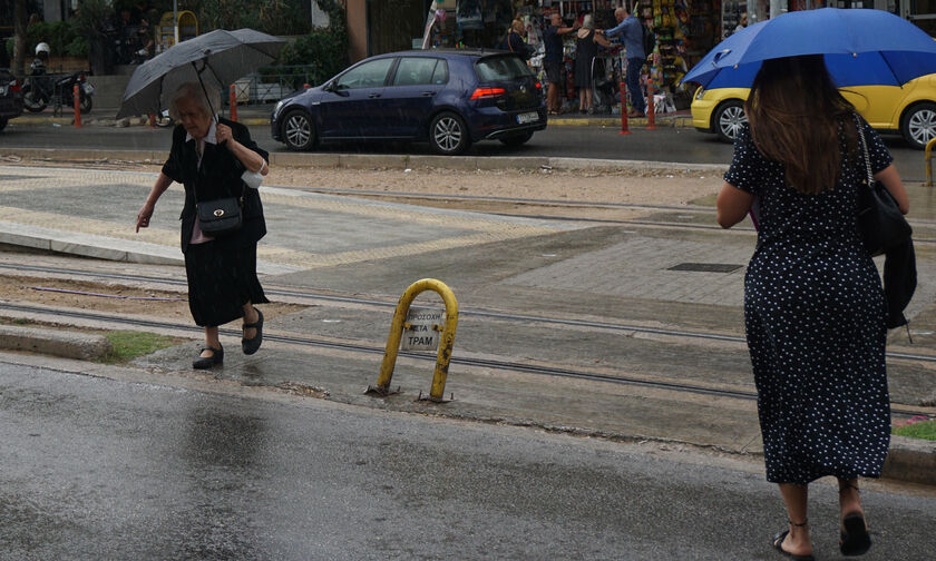 Καιρός: Αυξημένες νεφώσεις με βροχές και καταιγίδες.