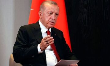 Ερντογάν: «Να κάνουμε δημοψήφισμα για τη μαντίλα»!