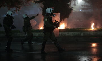 Θεσσαλονίκη: Στο αυτόφωρο πέντε συλληφθέντες για τα επεισόδια μετά την πορεία για το Πολυτεχνείο