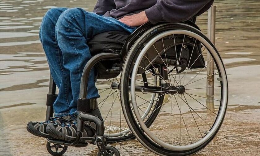 Φρίκη από καταγγελία για ίδρυμα ατόμων με αναπηρία: Υπάλληλος έκαψε τα χέρια τρόφιμου