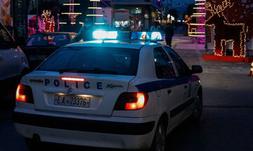 Επεισοδιακή καταδίωξη στην Αττική Οδό - Τραυματίστηκε αστυνομικός