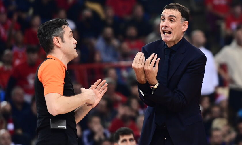 Παράπονα Μπαρτζώκα για τη διαιτησία