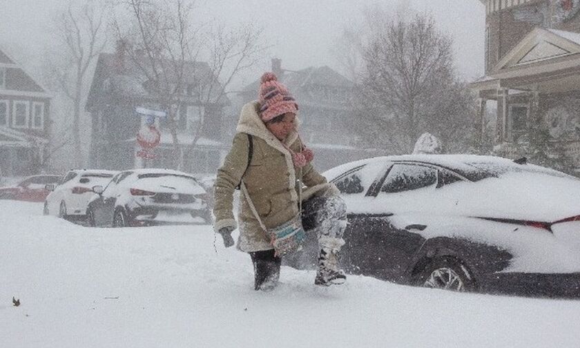 ΗΠΑ: Χωρίς ρεύμα σε συνθήκες πολικού ψύχους για εκατομμύρια Αμερικανούς - Tουλάχιστον 17 νεκροί