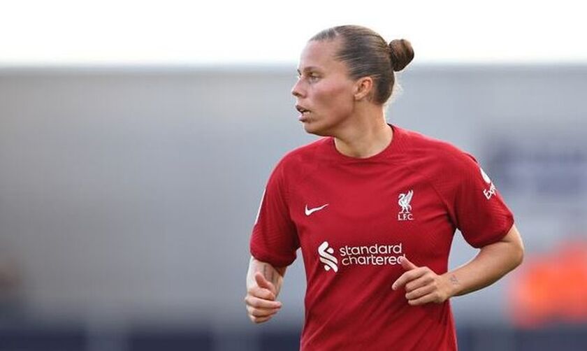 Γκίλι Φλάχερτι: Αποχωρεί από το ποδόσφαιρο για οικογενειακούς λόγους