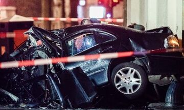 Αυτοκίνητο έπεσε πάνω στην Πύλη του Βρανδεμβούργου - Έχασε τη ζωή του ο οδηγός