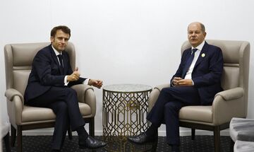 Συνάντηση Σολτς με Μακρόν στη Γαλλία – Στο επίκεντρο ενέργεια και ουκρανικό