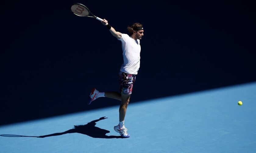 Australian Open: Ασταμάτητος ο Τσιτσιπάς, απέκλεισε και τον Σίνερ 