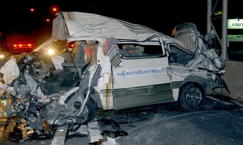 Ταϊλάνδη: Έντεκα νεκροί μετά από τροχαίο 