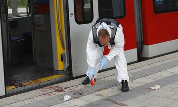 Γερμανία: Φονική επίθεση με μαχαίρι σε τρένο - Δύο οι νεκροί